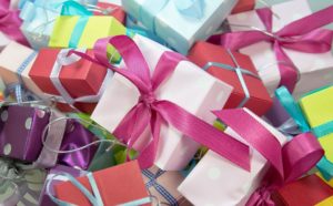 Detalles e Invitaciones con Corte y Grabado Láser | Deboras Guatemala